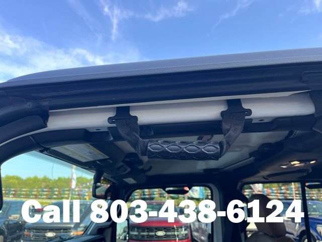 Used 2023 Jeep Gladiator Rubicon w/ LED Lighting Group AWD/4WD image 11