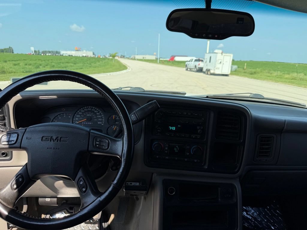 Used 2006 GMC Sierra 2500 SLT w/ Heavy-Duty Power Package AWD/4WD image 5