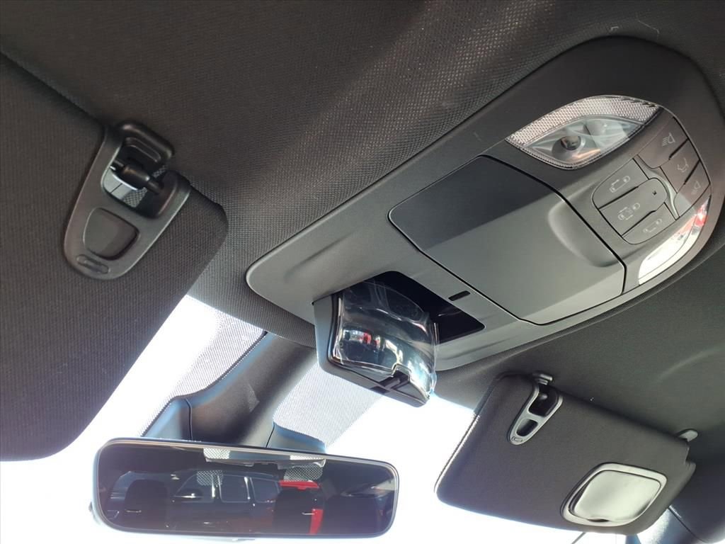 New 2026 Chrysler Voyager LX image 28