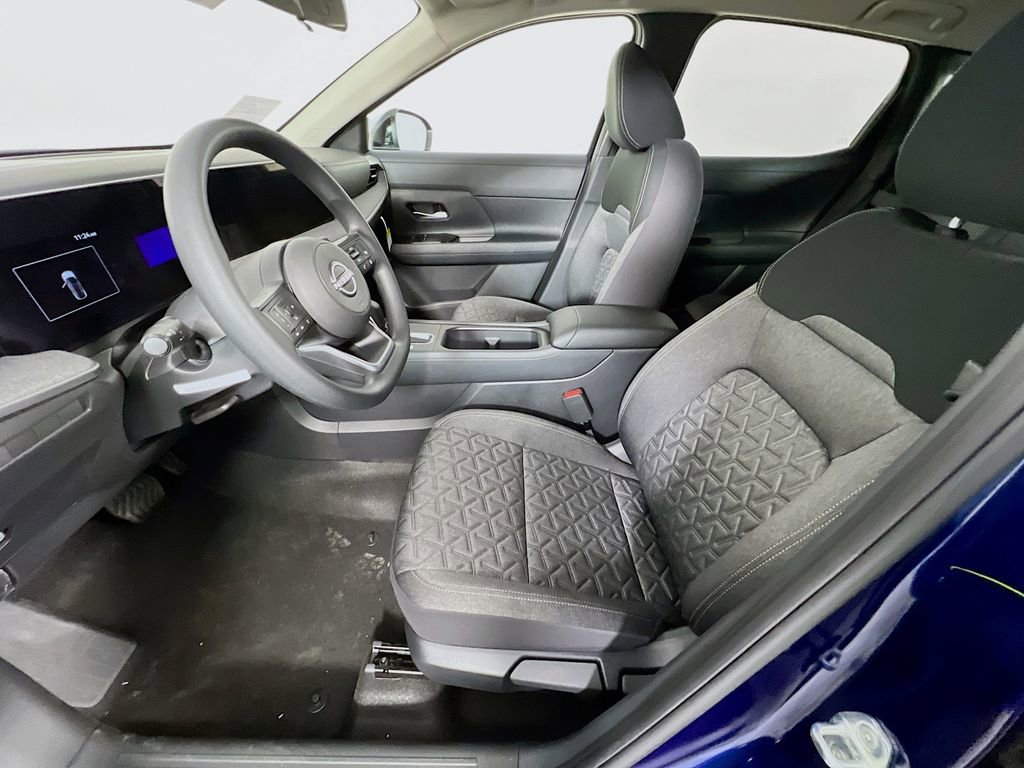 New 2026 Nissan Kicks SV AWD/4WD image 17