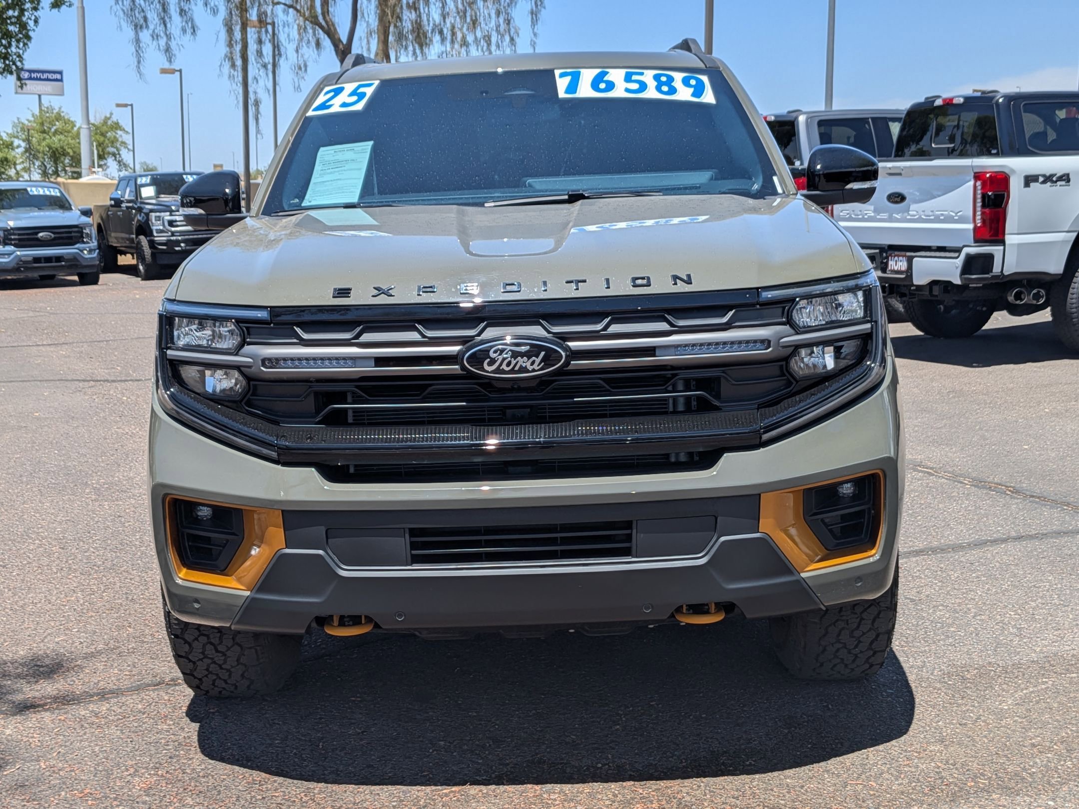 Used 2025 Ford Expedition Tremor AWD/4WD image 2