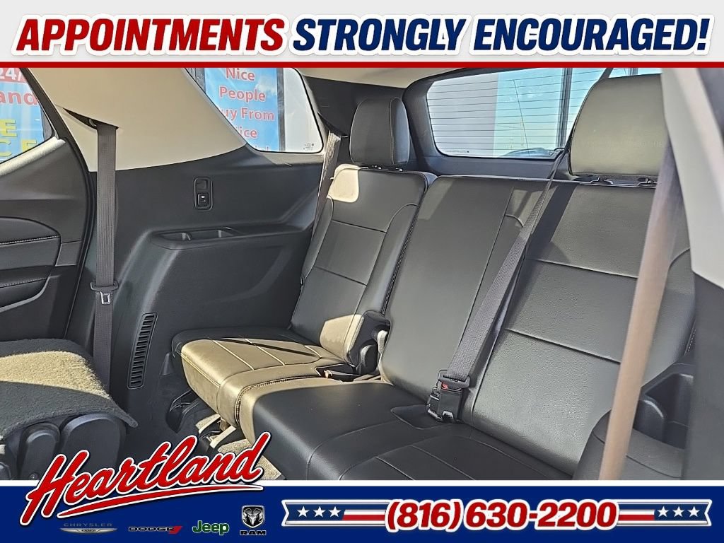 Used 2021 Chevrolet Traverse Premier AWD/4WD image 92