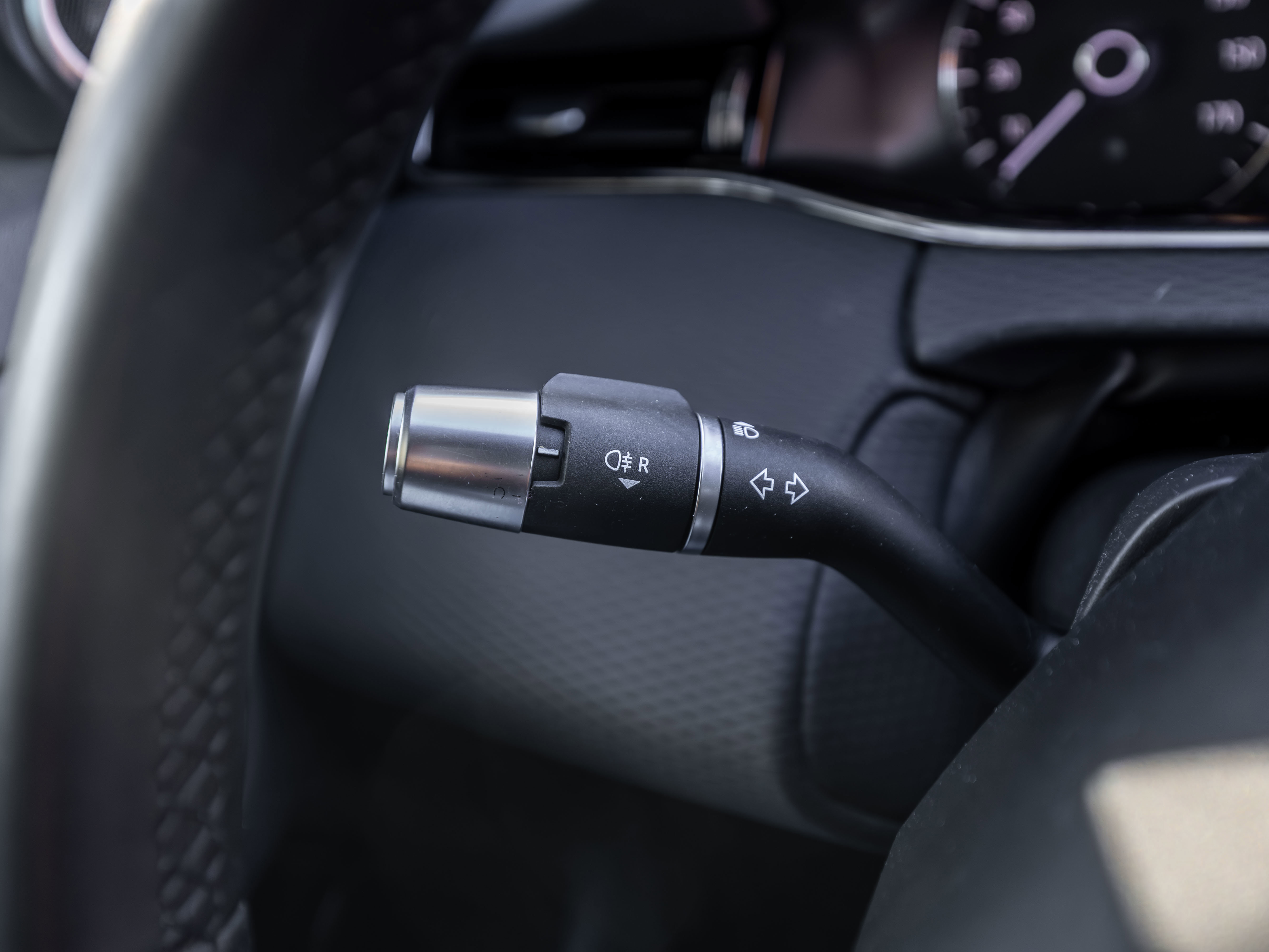 Used 2020 Land Rover Range Rover Evoque R-Dynamic S AWD/4WD image 56