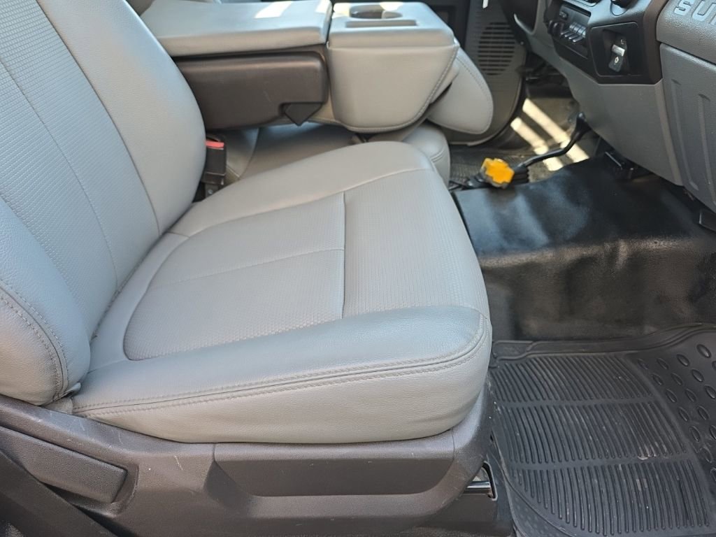 Used 2016 Ford F450 XL w/ Power Equipment Group image 20