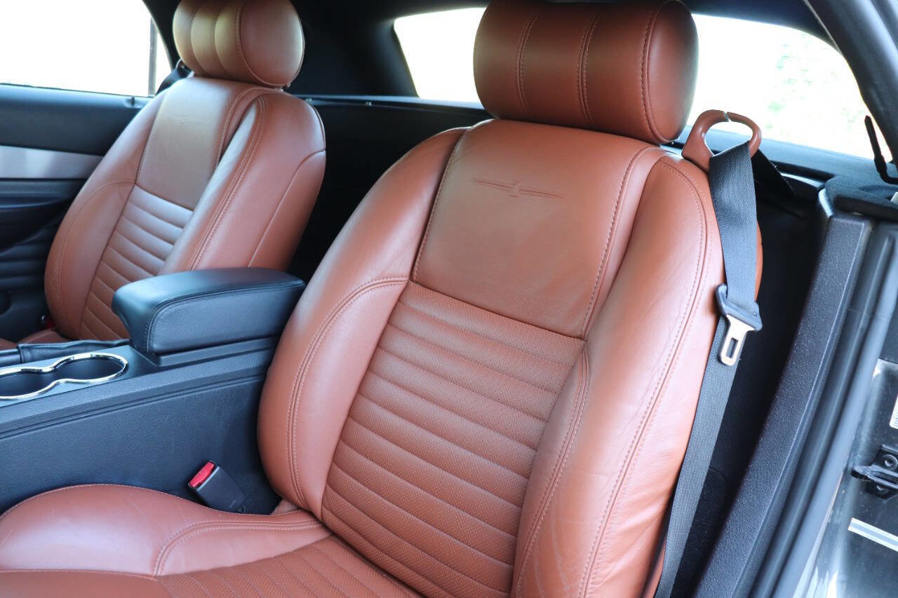 Used 2003 Ford Thunderbird image 56