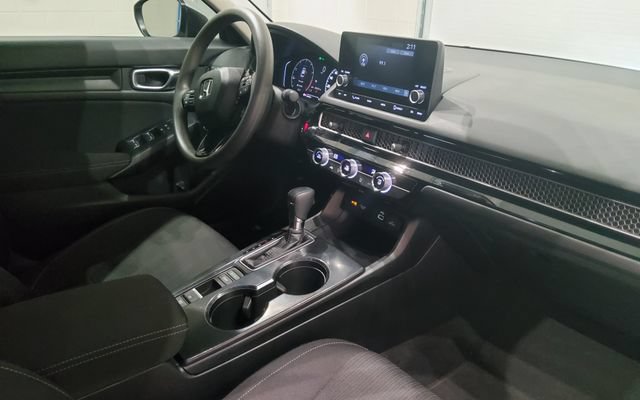 Used 2023 Honda Civic LX image 17