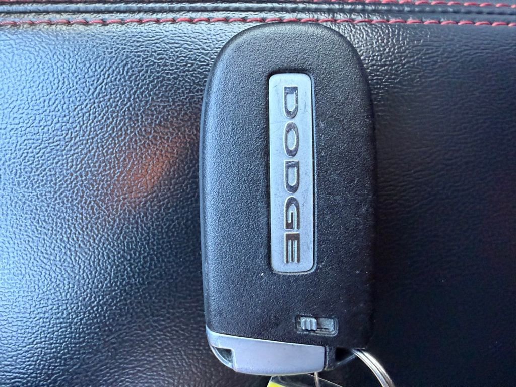 Used 2025 Dodge Durango GT image 33