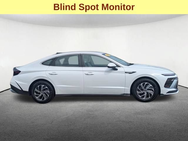 Used 2026 Hyundai Sonata Blue FWD image 4