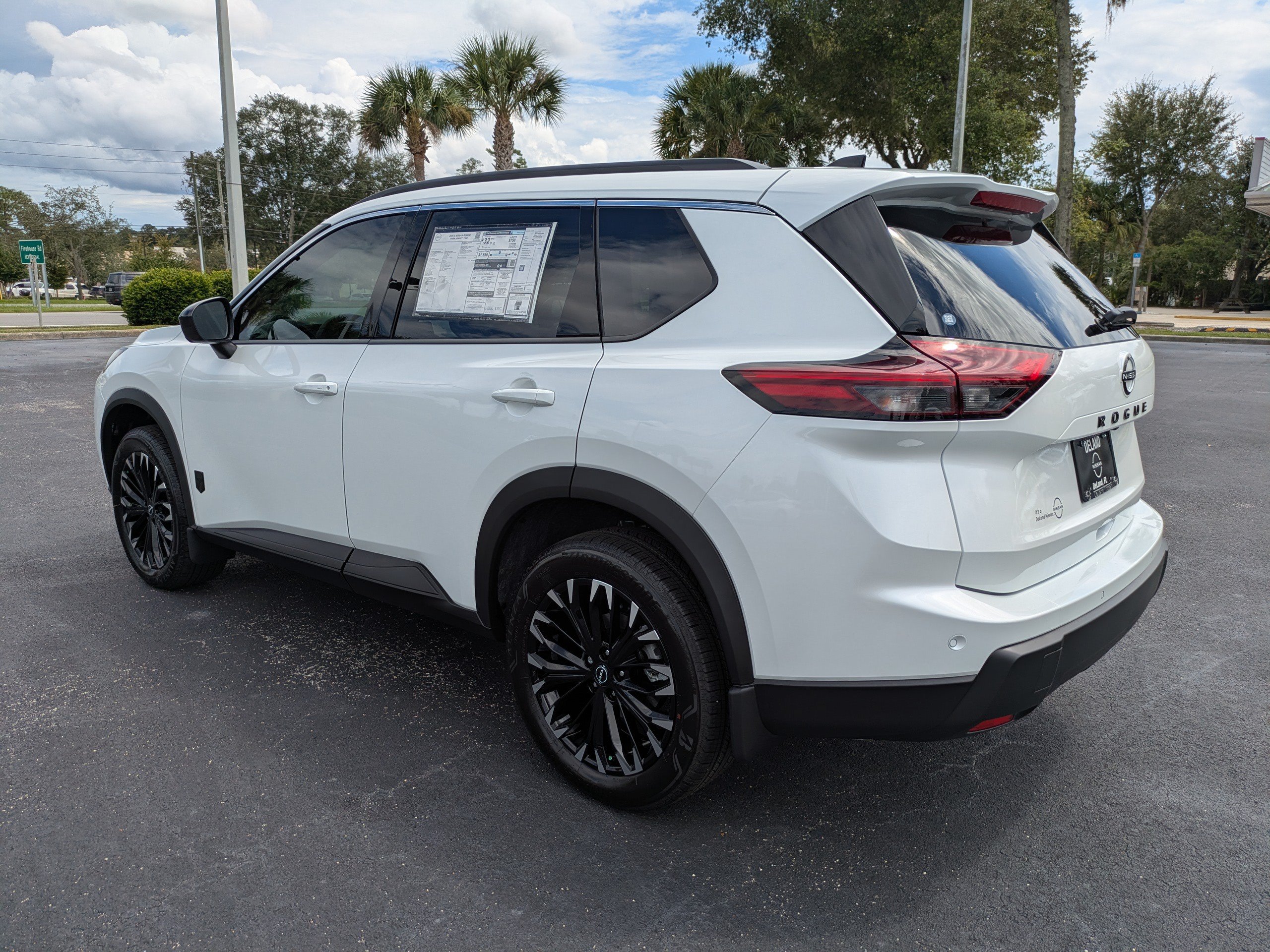 New 2026 Nissan Rogue Dark Armor FWD image 6