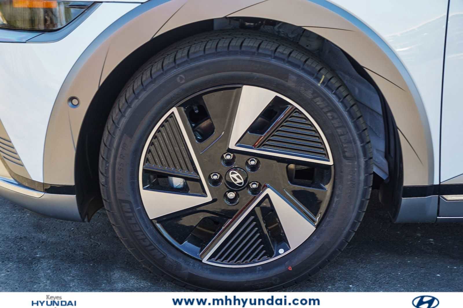 New 2026 Hyundai Ioniq 5 Limited RWD image 10