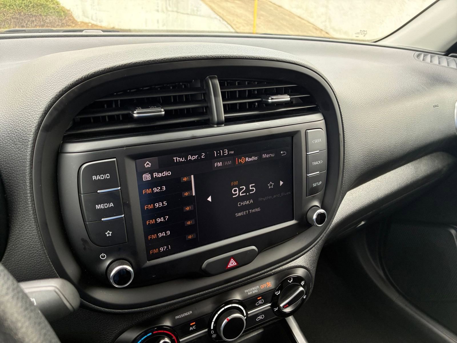 Used 2025 Kia Soul LX w/ LX Technology Package image 20