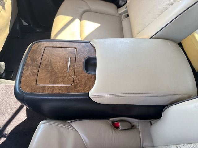 Used 2021 Nissan Armada SL w/ Captain's Chairs Package AWD/4WD image 17