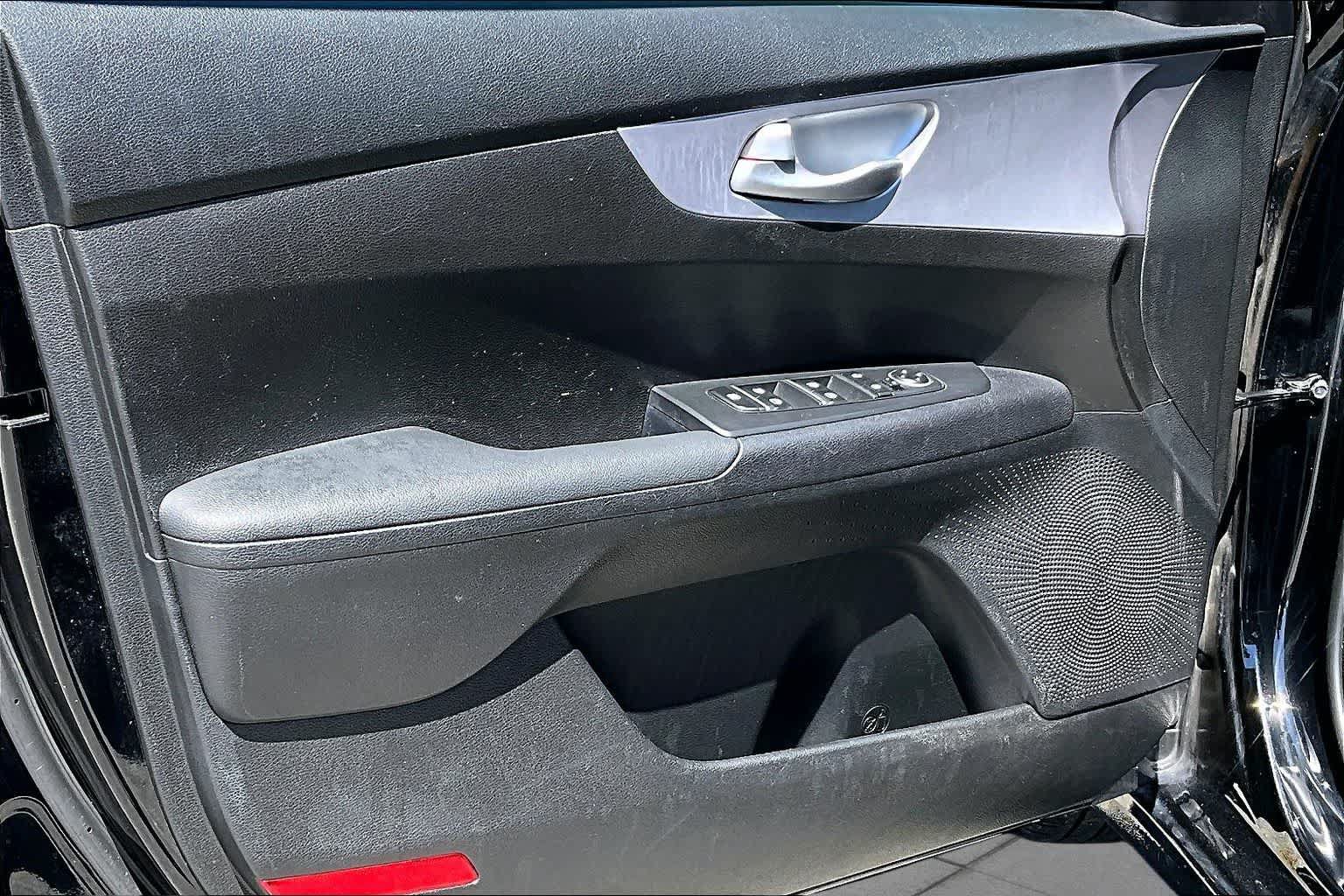 Used 2024 Kia Forte LXS FWD image 22