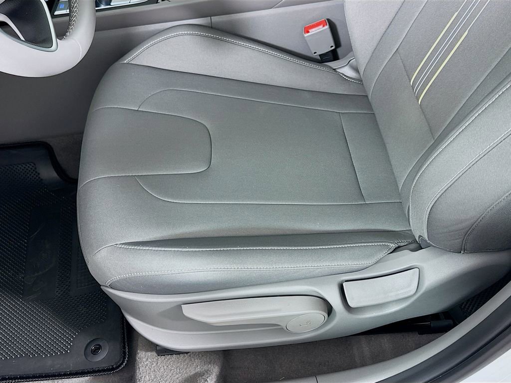 New 2026 Hyundai Elantra SEL Sport image 19