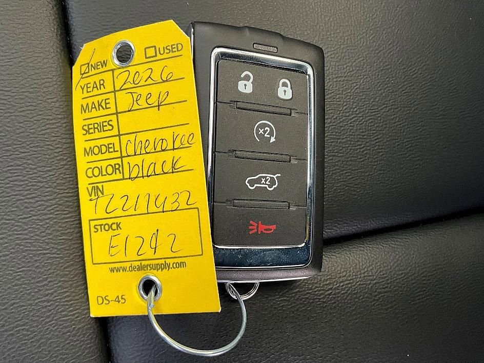 New 2026 Jeep Grand Cherokee Limited w/ Limited Altitude Package image 35