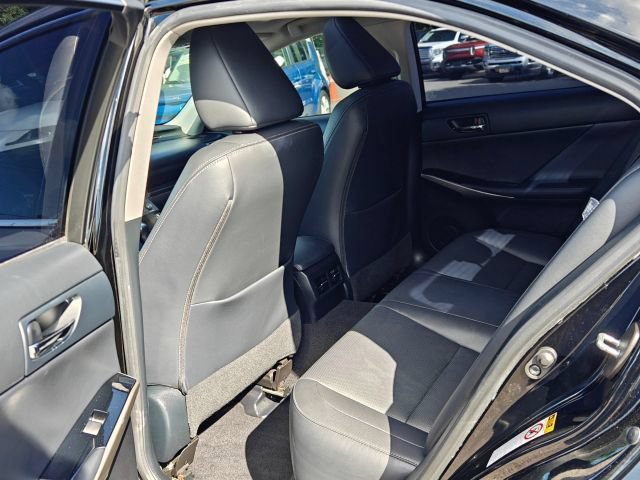 Used 2015 Lexus IS 250 RWD image 33