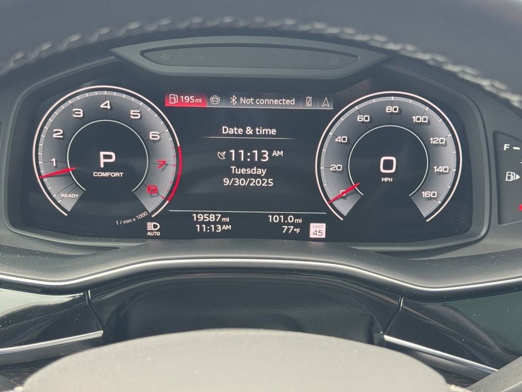 Used 2024 Audi Q8 Prestige w/ Prestige Package image 19