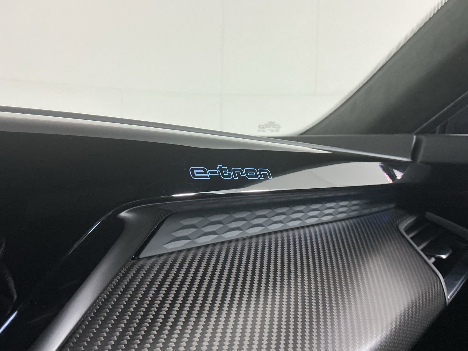 Used 2023 Audi RS e-tron GT w/ Carbon Performance Package image 14