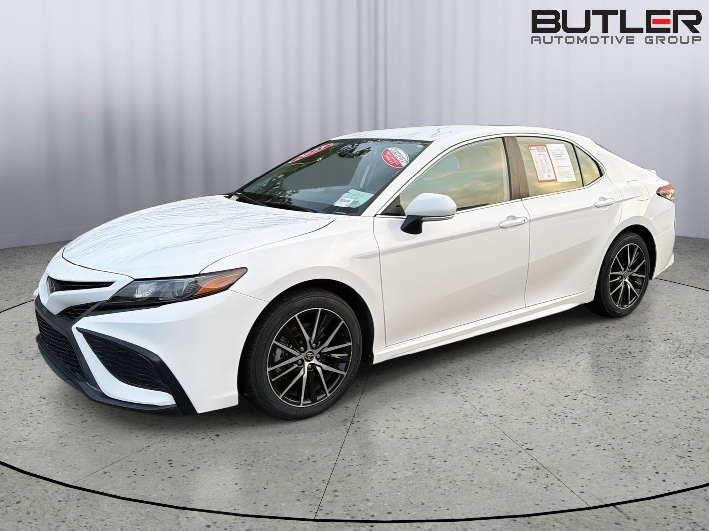 Certified 2023 Toyota Camry SE FWD image 2