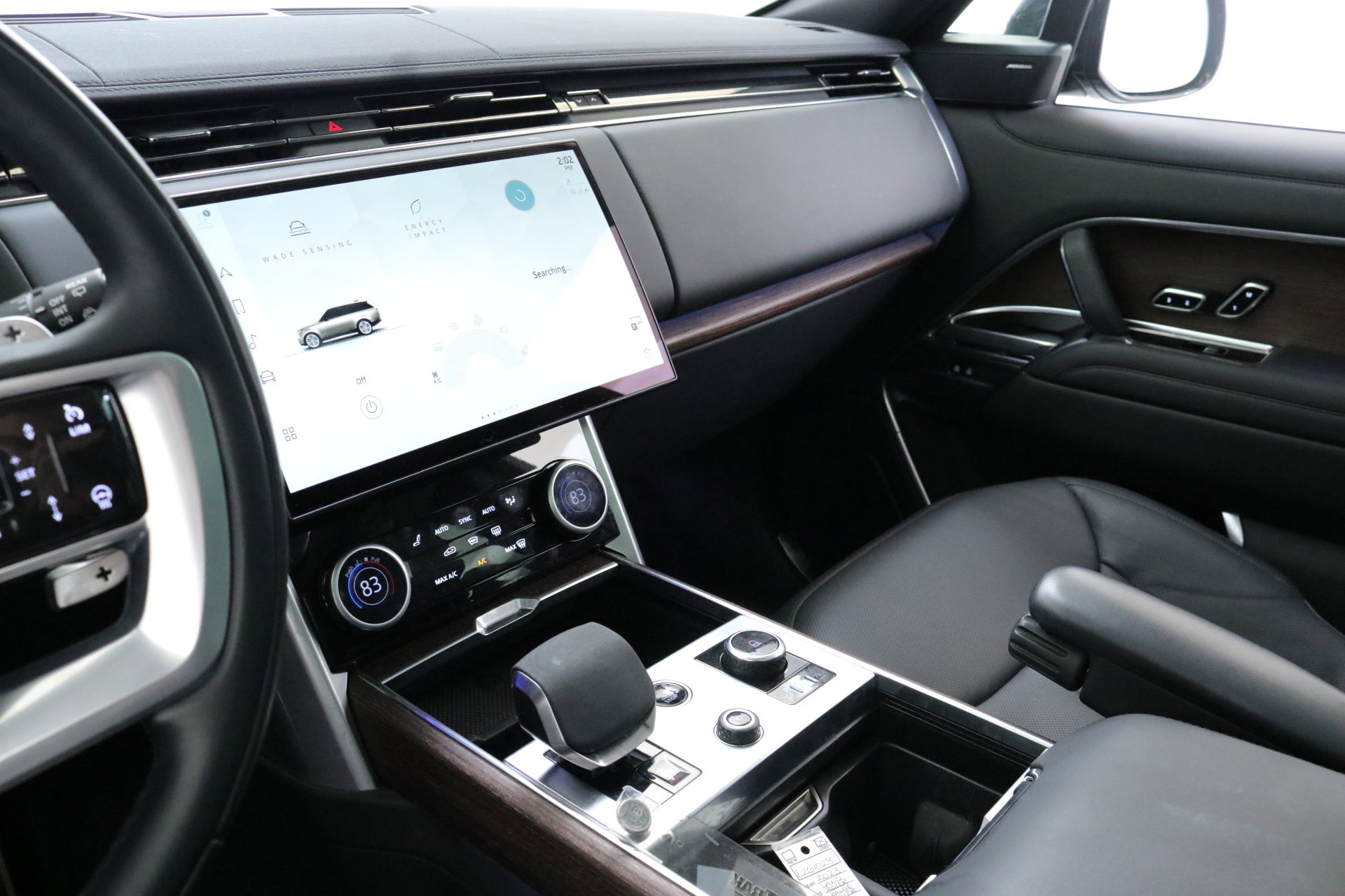 Used 2023 Land Rover Range Rover SE image 17