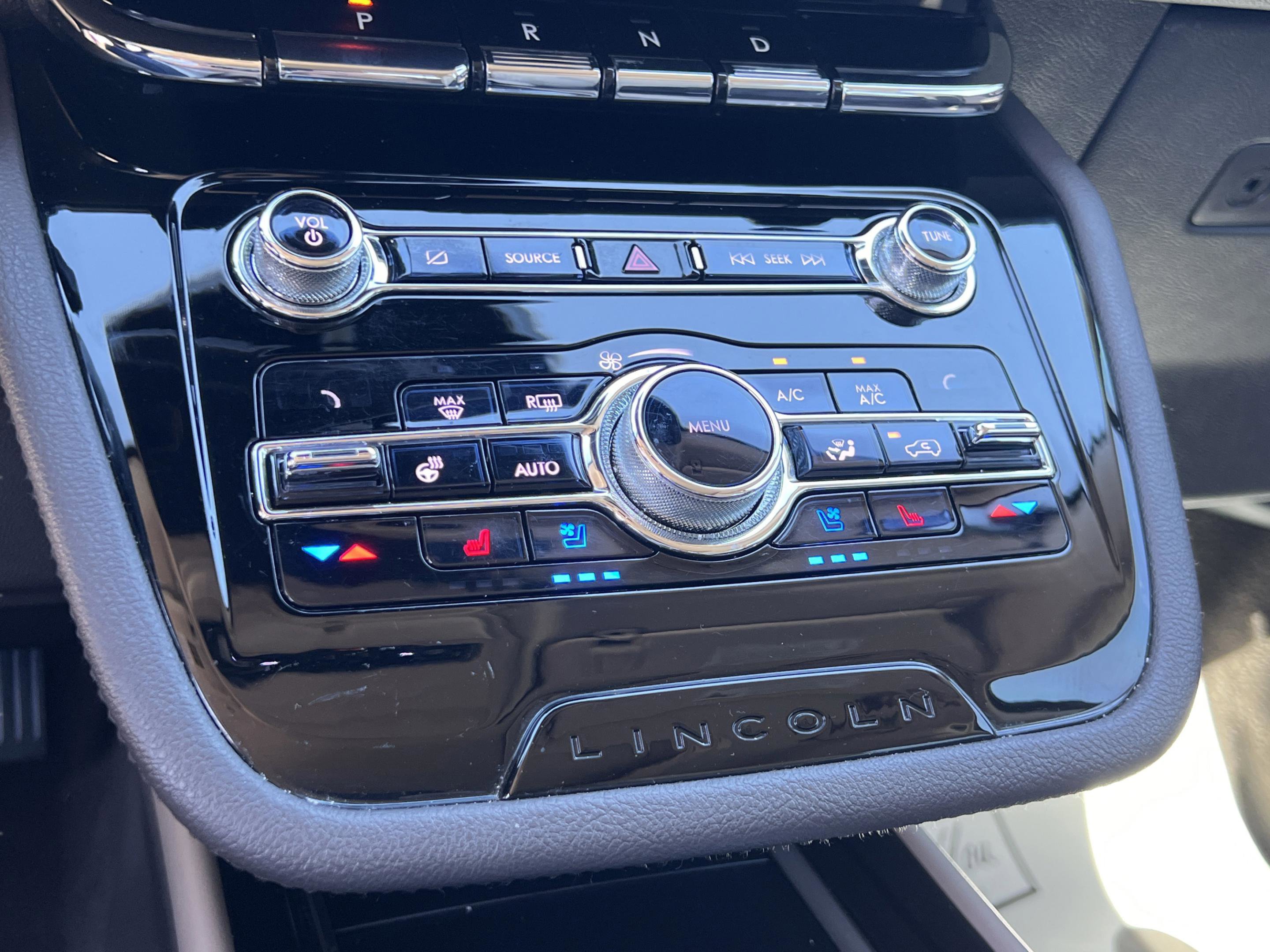 Used 2020 Lincoln Corsair Reserve image 18