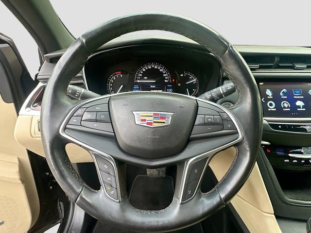 Used 2018 Cadillac XT5 Luxury w/ Driver Awareness Package image 12
