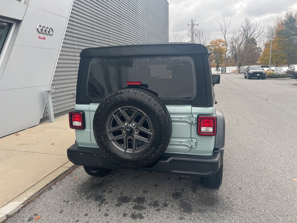 Used 2024 Jeep Wrangler Sport S image 31