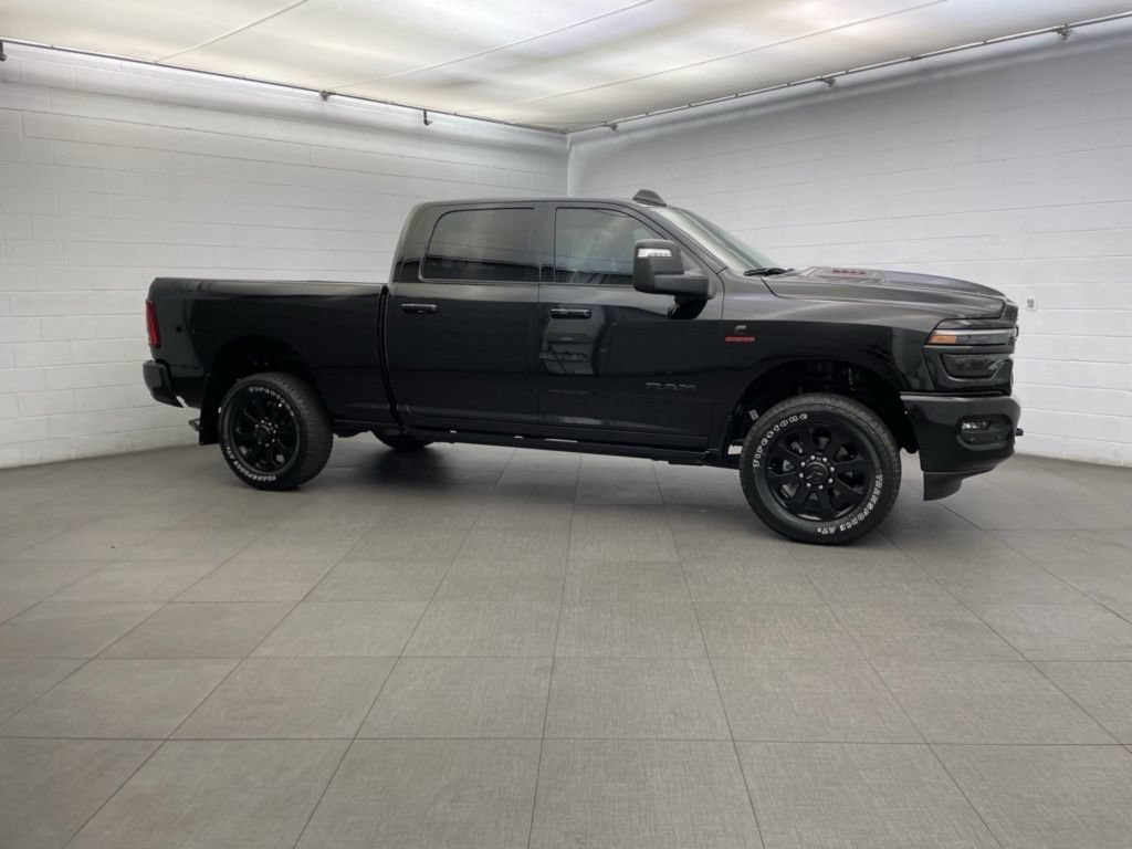 New 2026 RAM 2500 Laramie AWD/4WD image 2