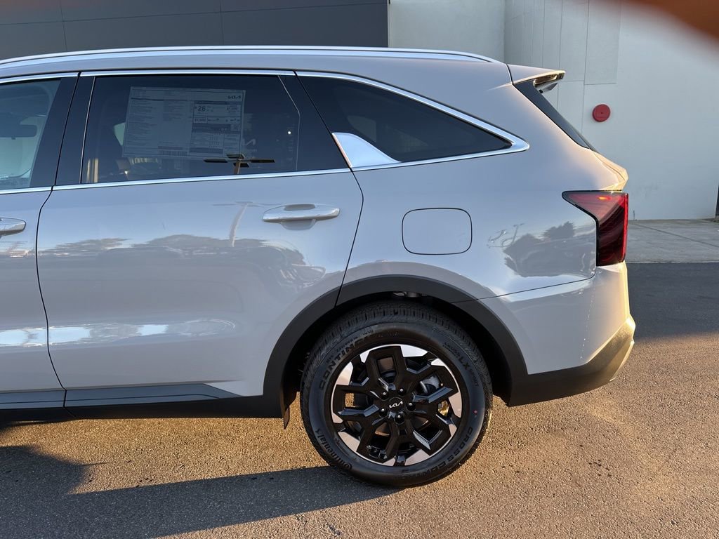 New 2026 Kia Sorento S w/ S Panoramic Sunroof Package image 10