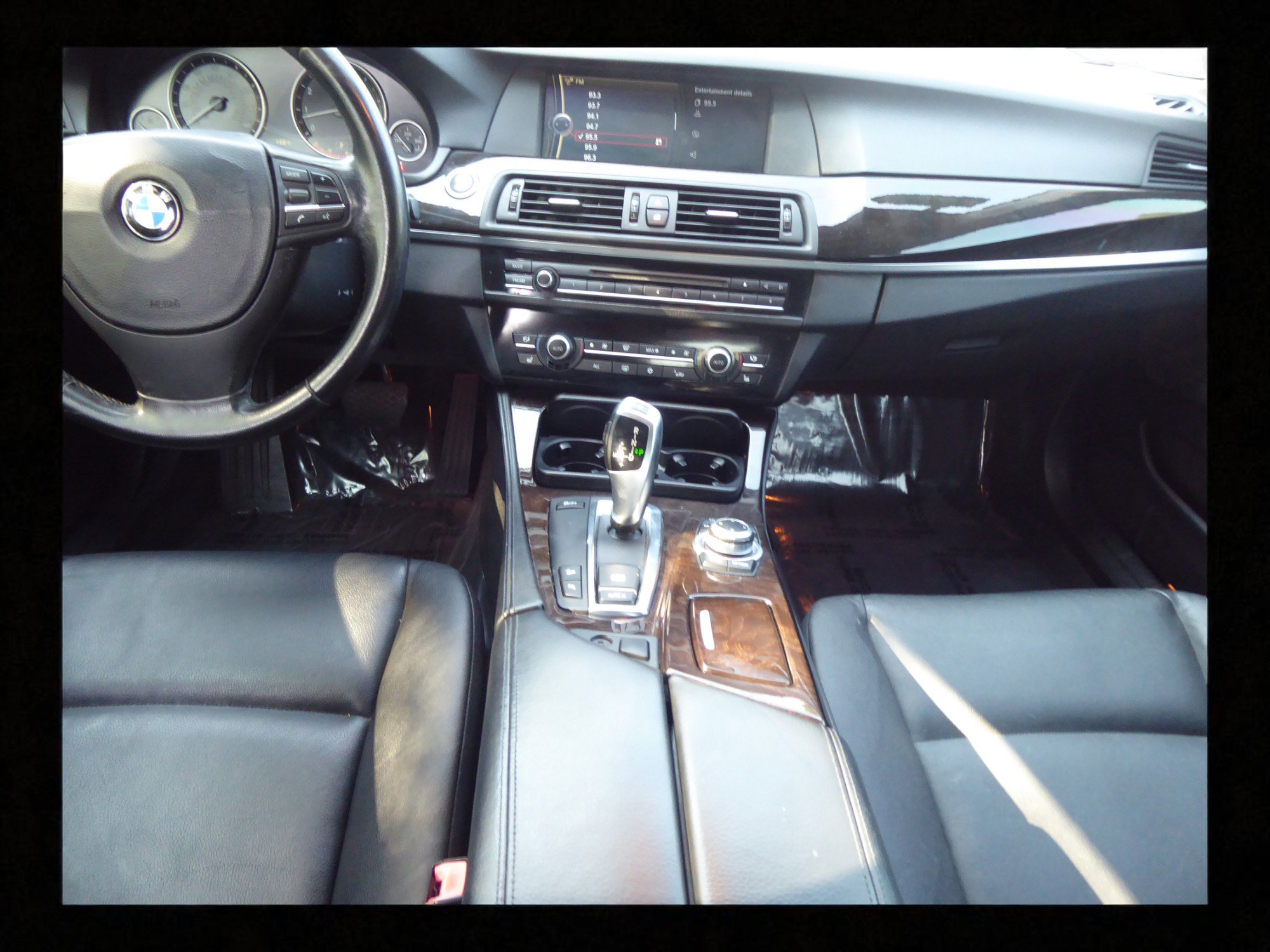 Used 2011 BMW 535i xDrive Sedan image 15