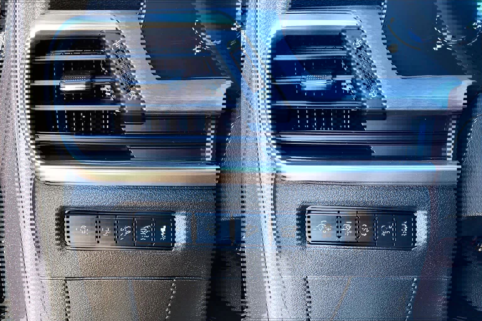 Used 2024 Kia Telluride EX X-Line image 36