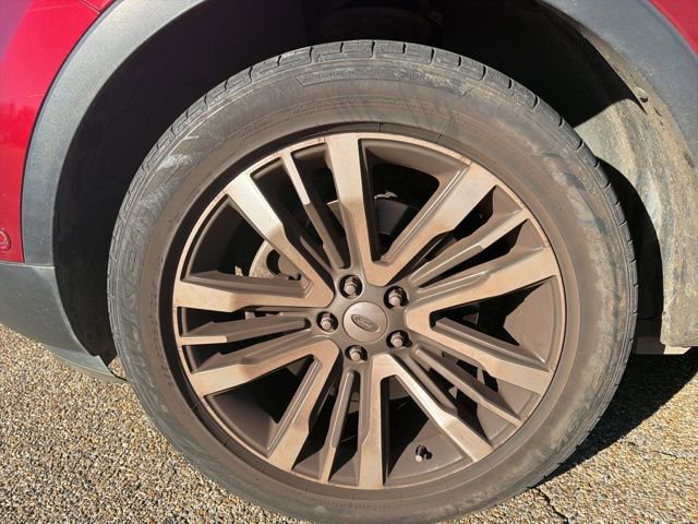 Used 2016 Ford Explorer Platinum image 11