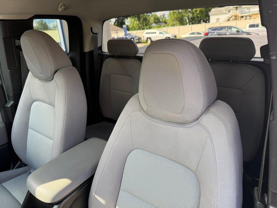Used 2016 Chevrolet Colorado W/T RWD image 13
