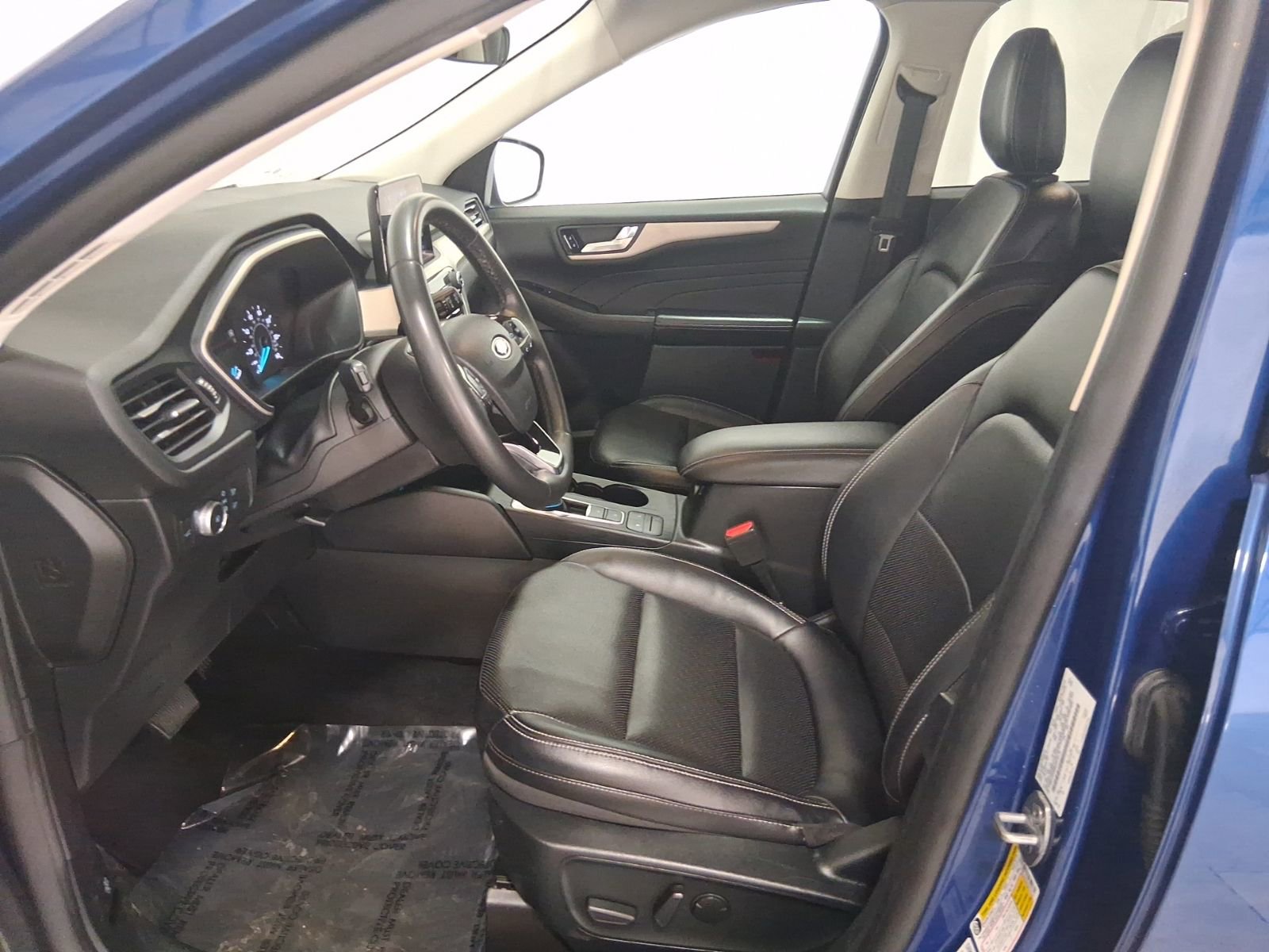 Used 2022 Ford Escape SEL image 15