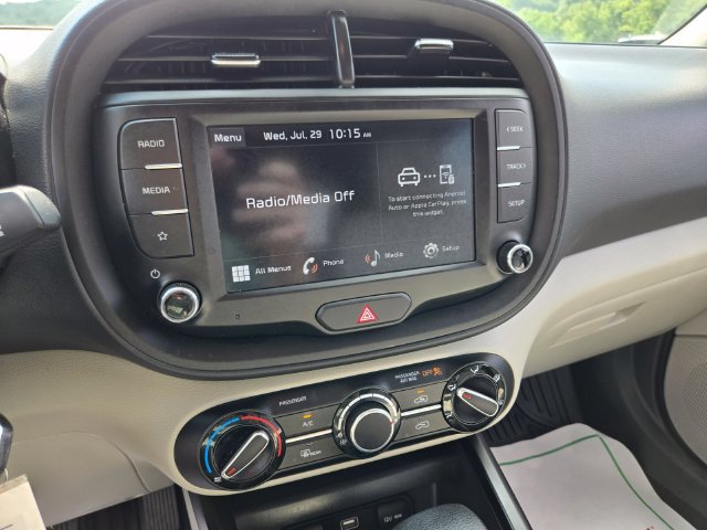 Used 2024 Kia Soul LX FWD image 26