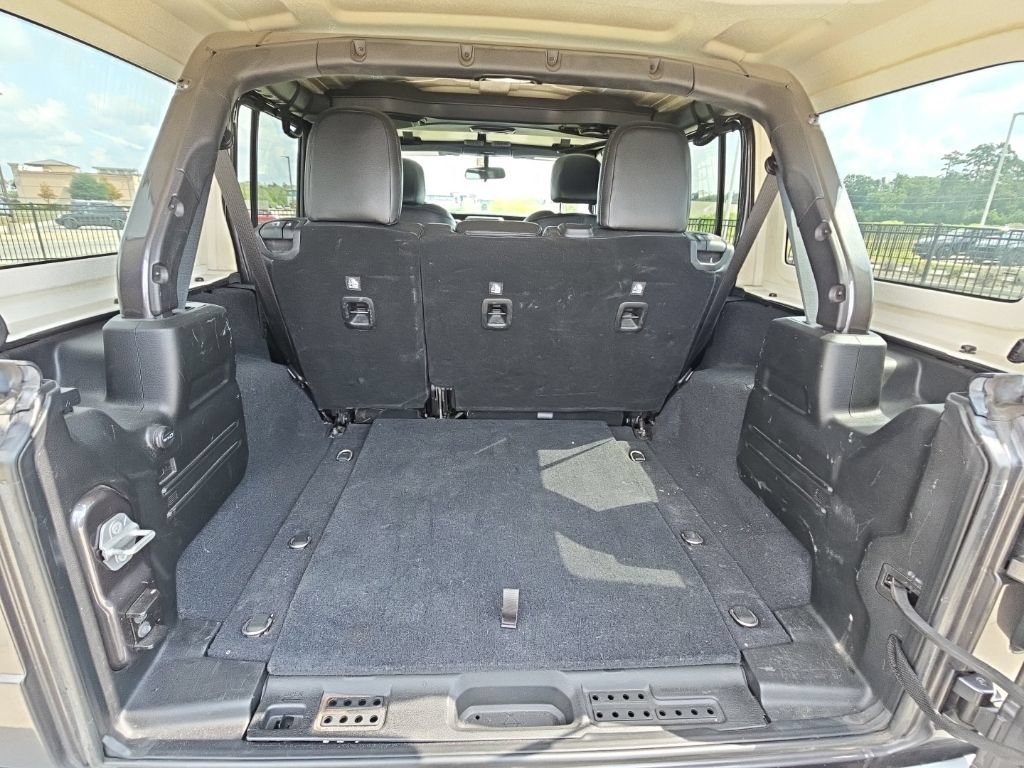 Used 2018 Jeep Wrangler Unlimited Sport S AWD/4WD image 17