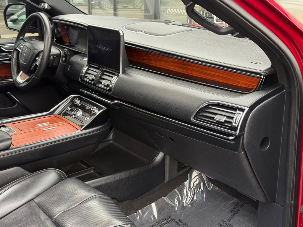 Used 2018 Lincoln Navigator Reserve w/ Technology Package image 37