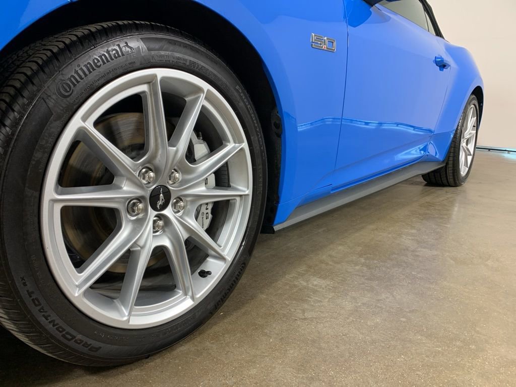 Used 2025 Ford Mustang GT Premium image 2