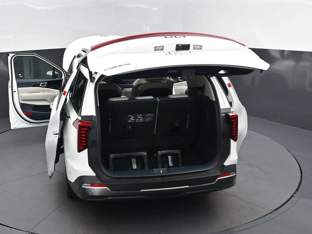Used 2025 Kia Carnival SX Prestige FWD image 49
