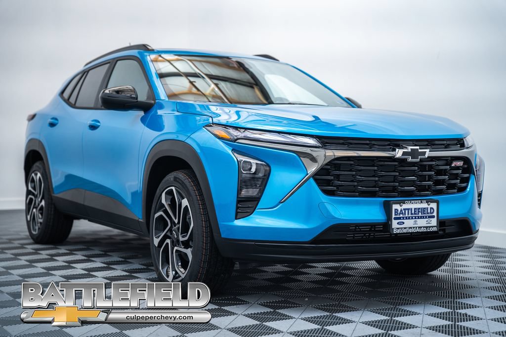 New 2026 Chevrolet Trax RS w/ Sunroof Package FWD image 1