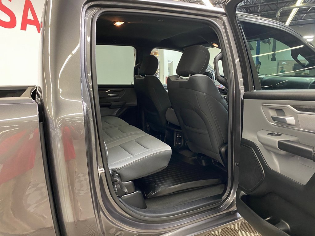 Used 2021 RAM 1500 Big Horn image 12