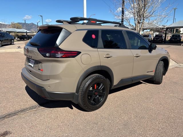 Used 2025 Nissan Rogue SV AWD/4WD image 9