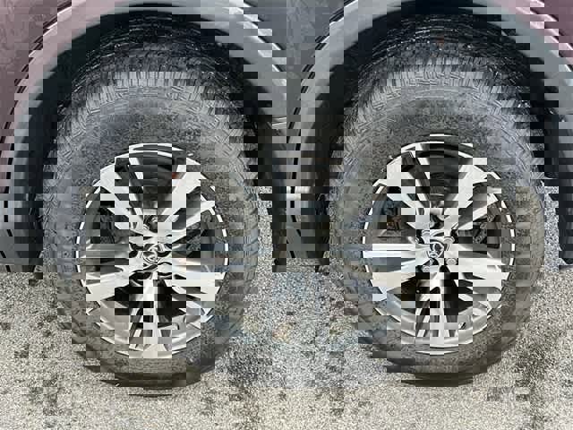 Used 2017 Toyota RAV4 XLE image 4