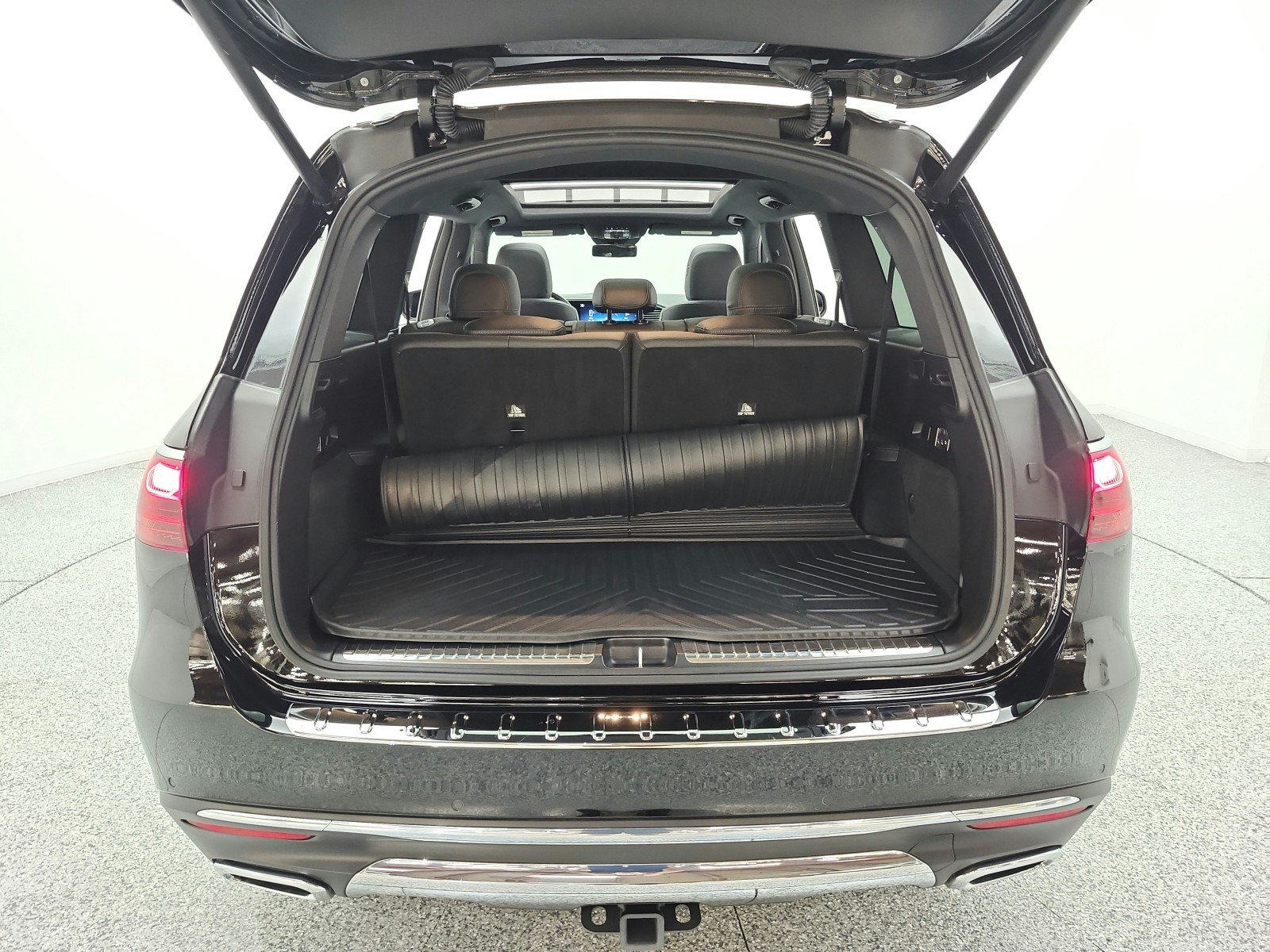 Certified 2025 Mercedes-Benz GLS 450 4MATIC image 18