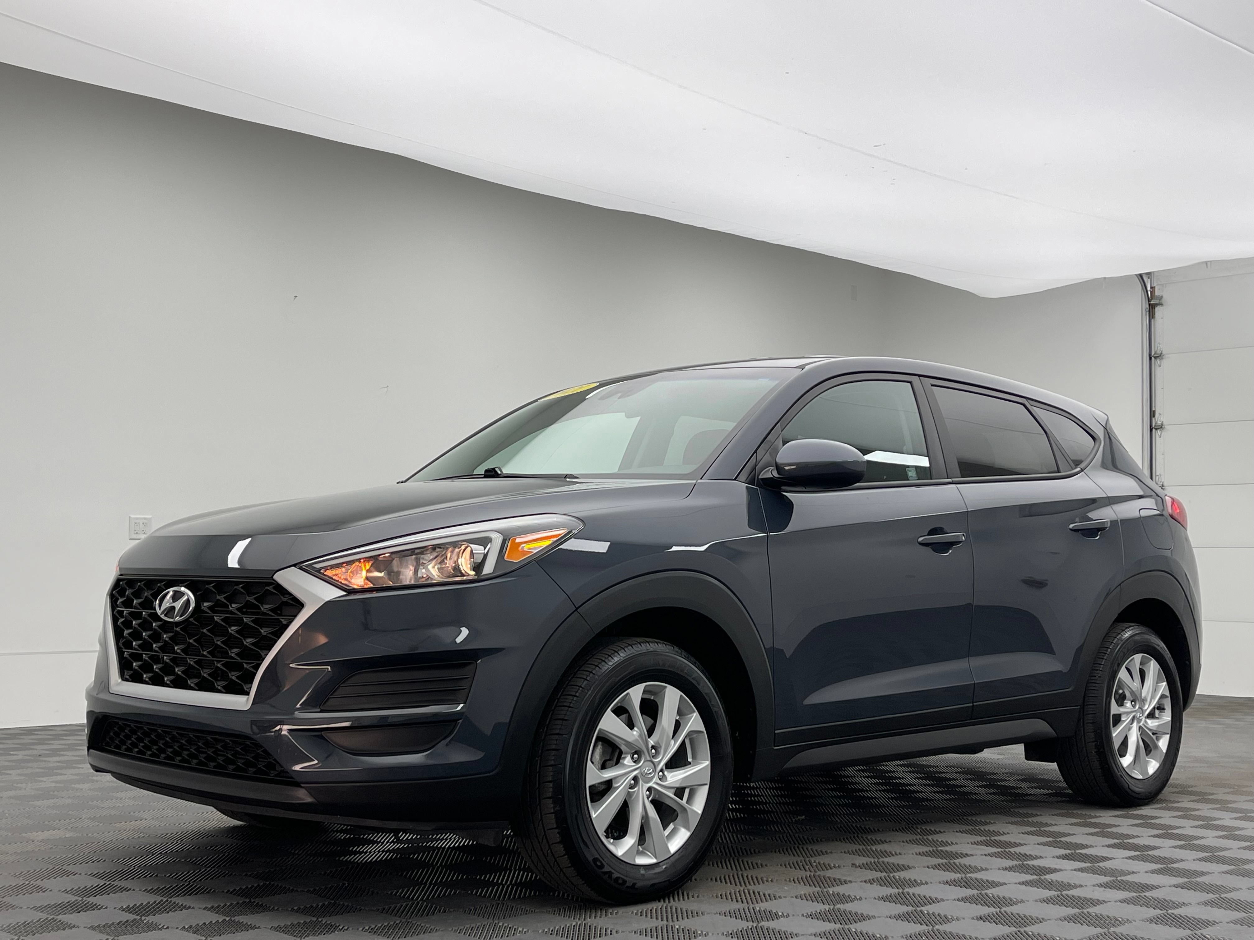 Used 2021 Hyundai Tucson SE FWD image 2