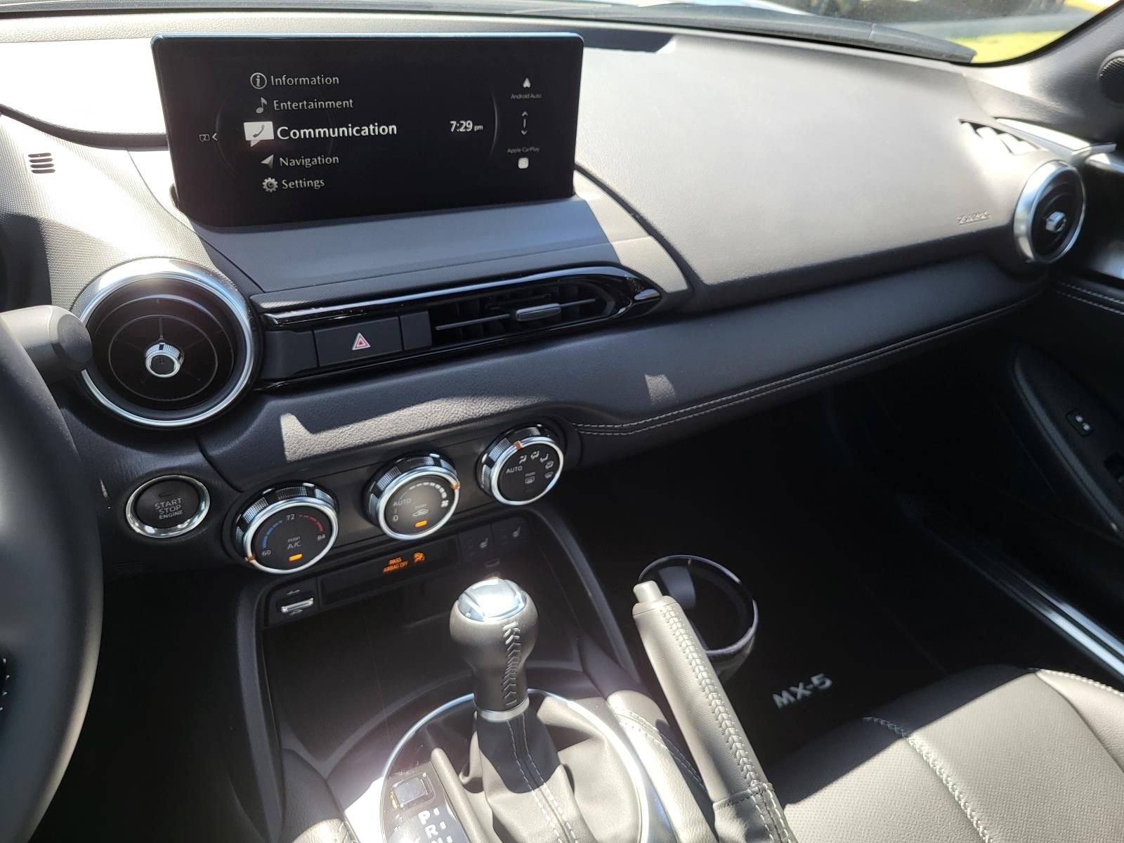 New 2026 MAZDA MX-5 Miata RF Grand Touring image 16