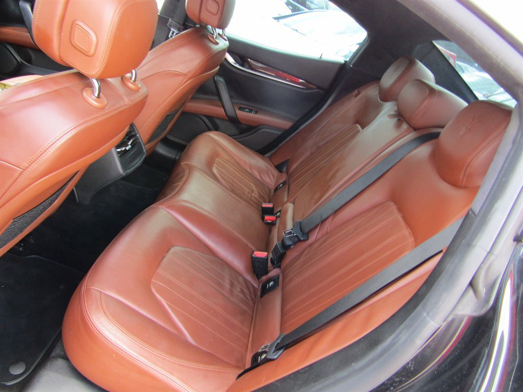 Used 2014 Maserati Ghibli S Q4 AWD/4WD image 8