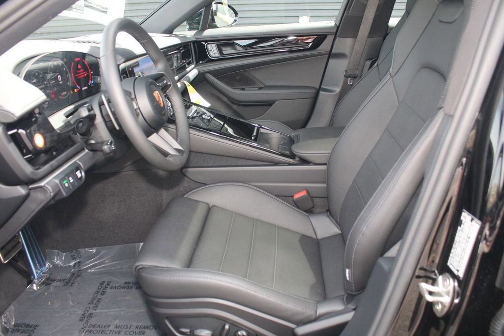 New 2026 Porsche Panamera 4 image 5