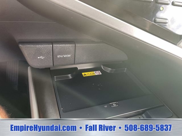 Used 2023 Toyota Camry XLE FWD image 25