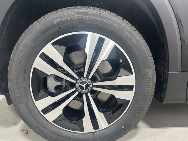 Used 2026 Mercedes-Benz GLB 250 4MATIC image 17